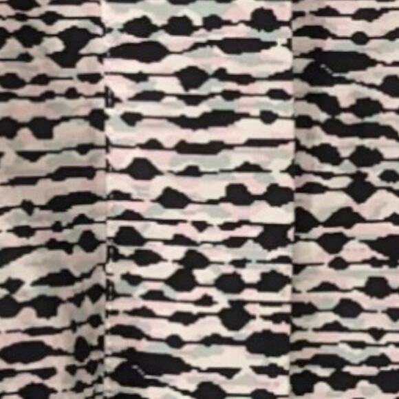 COS Abstract Hidden Button Down 3/4 Sleeve Blouse 941170 - Picture 5 of 6